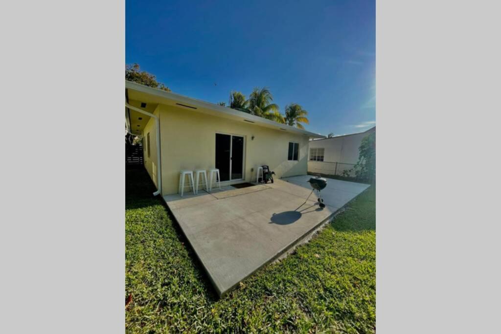 Vila New House On The Block Near Miami Airport. Exteriér fotografie